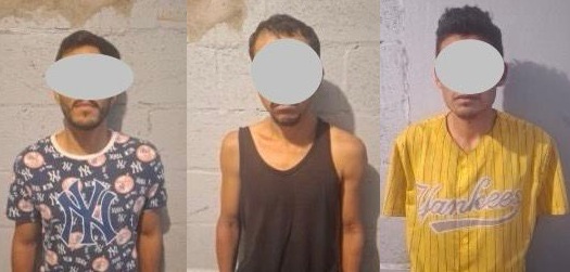 Policía Estatal detiene a cuatro sujetos por presunta posesión de droga en Gómez Palacio
