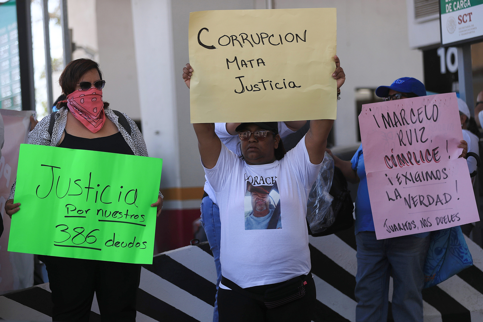 Crecen protestas tras un mes del hallazgo de 386 cuerpos en crematorio de Ciudad Juárez