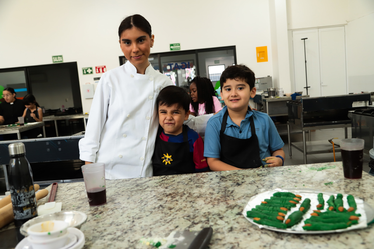 Arlette, Ángel y Santiago.