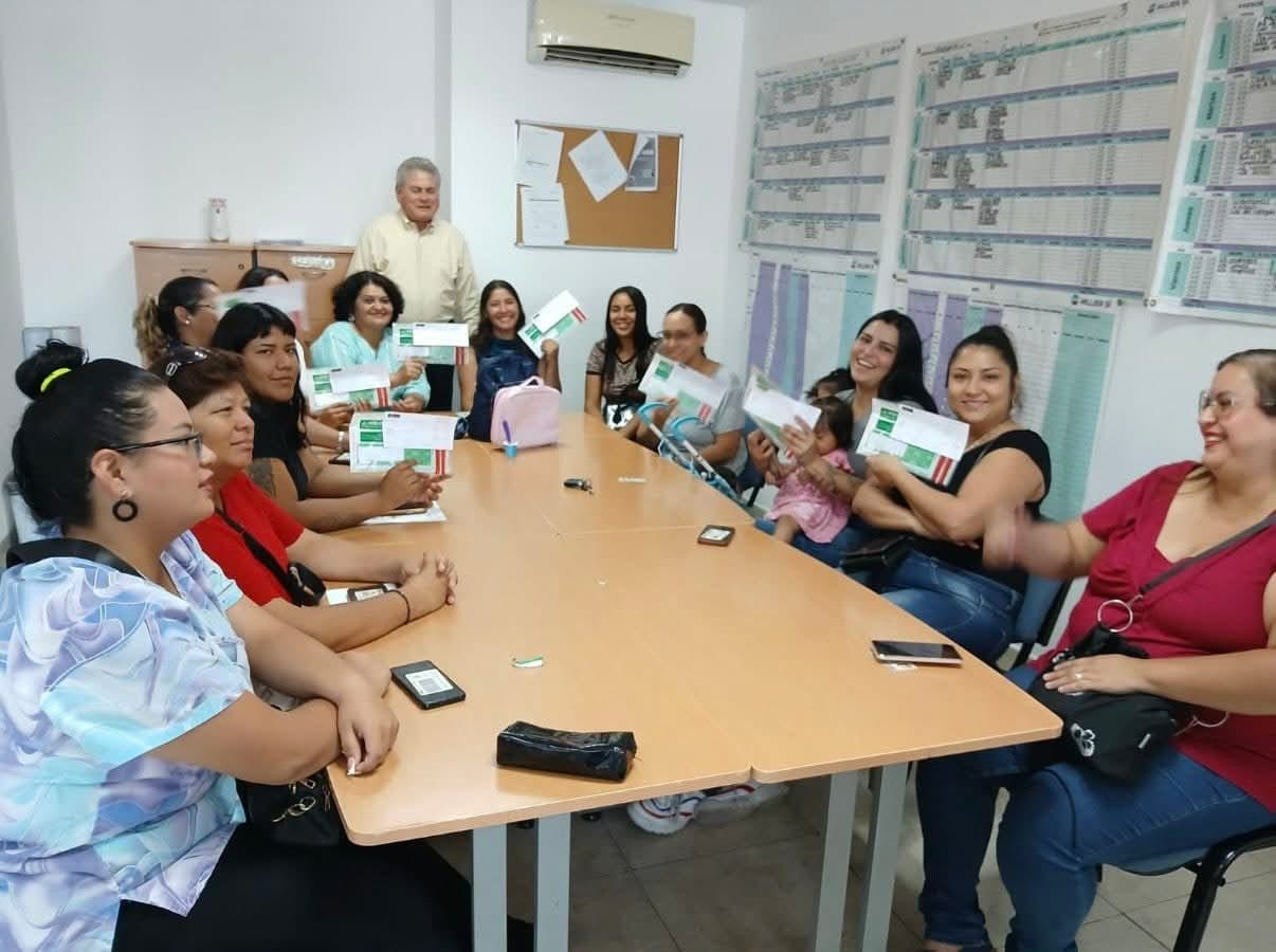 Con la suma de nuevos grupos al programa “Las Mujeres Siempre Pueden Más”, crece impulso a la economía local