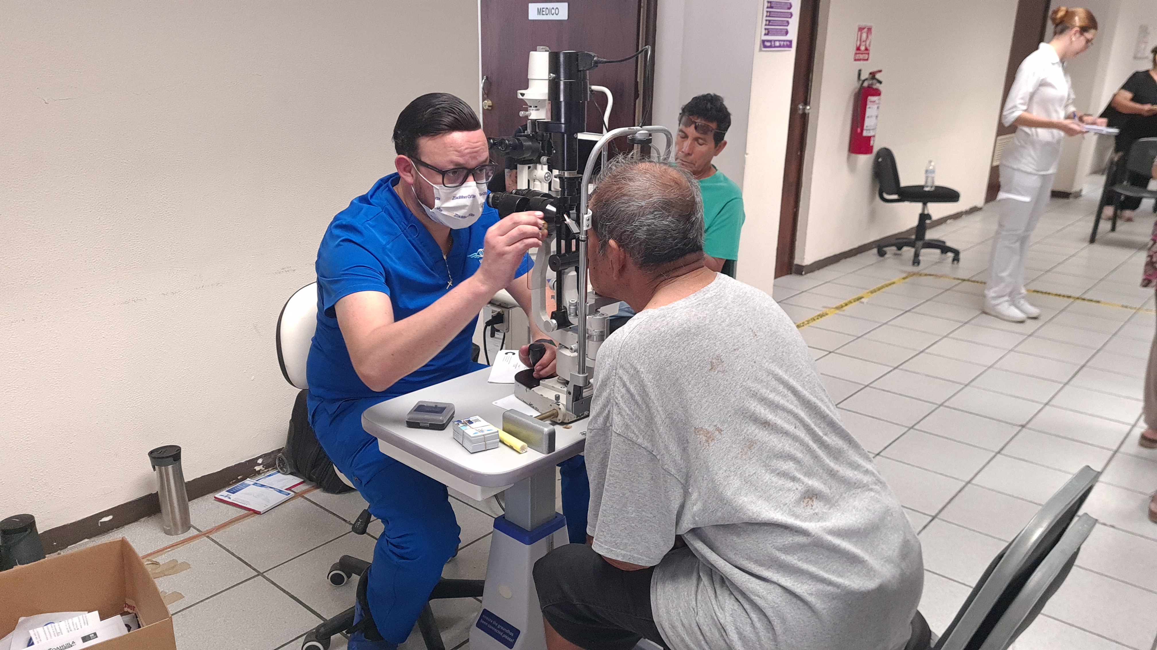 Jornada de revisión médica a casi 600 aspirantes a cirugía de cataratas