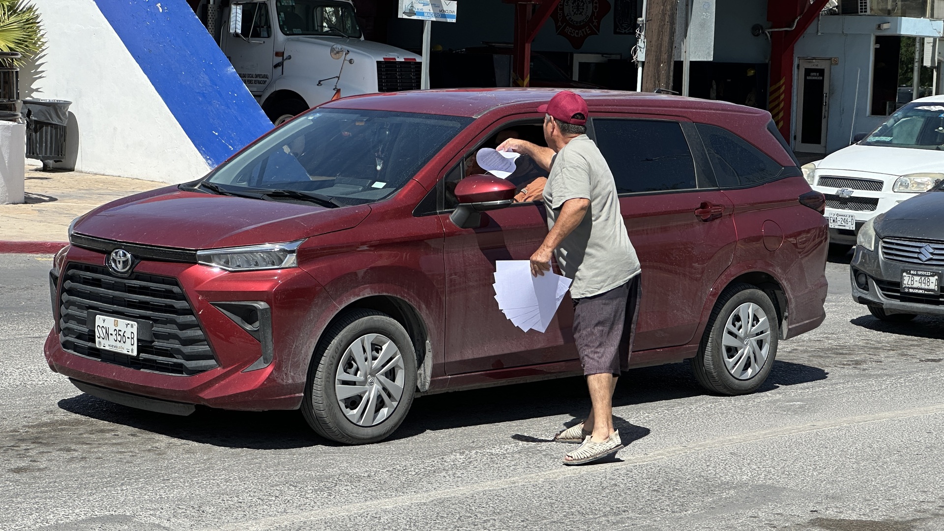 Obreros bloquearán carreteras si extraen equipos de AHMSA 