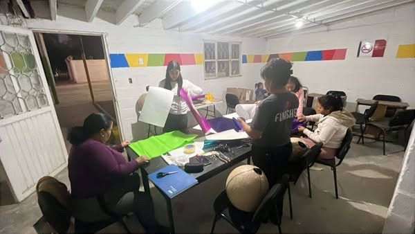 Instituto Municipal de la Juventud ofrece clases de regularización en el Ejido La Esmeralda