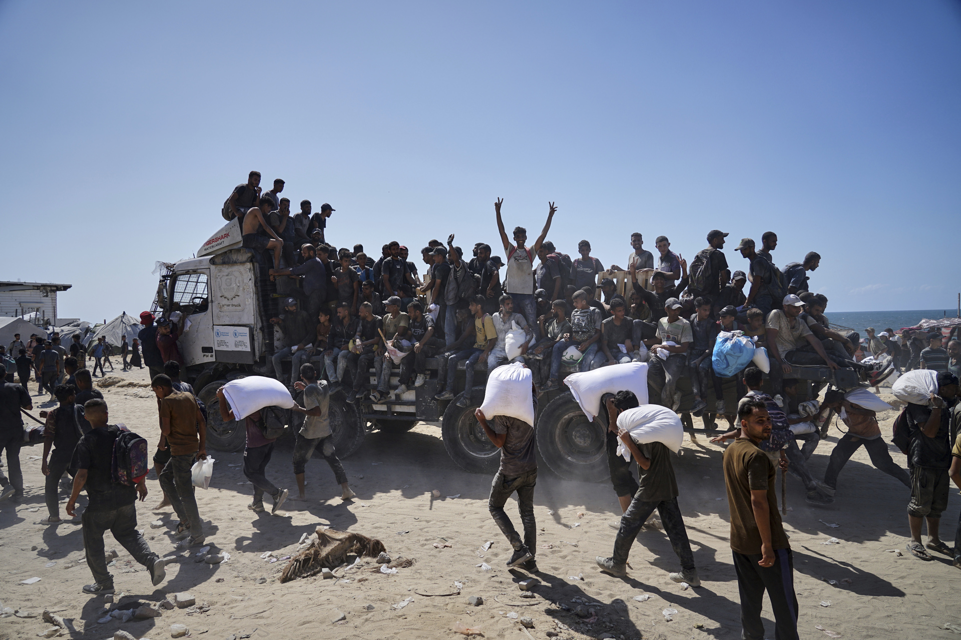 Médico español describe a Gaza como un lugar 'arrasado por una bomba atómica'
