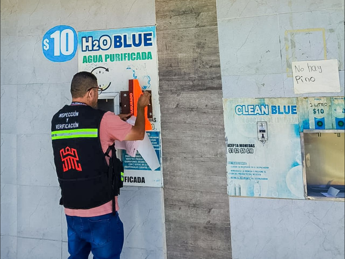 Clausuran otras dos despachadoras de agua; van 4 en la semana