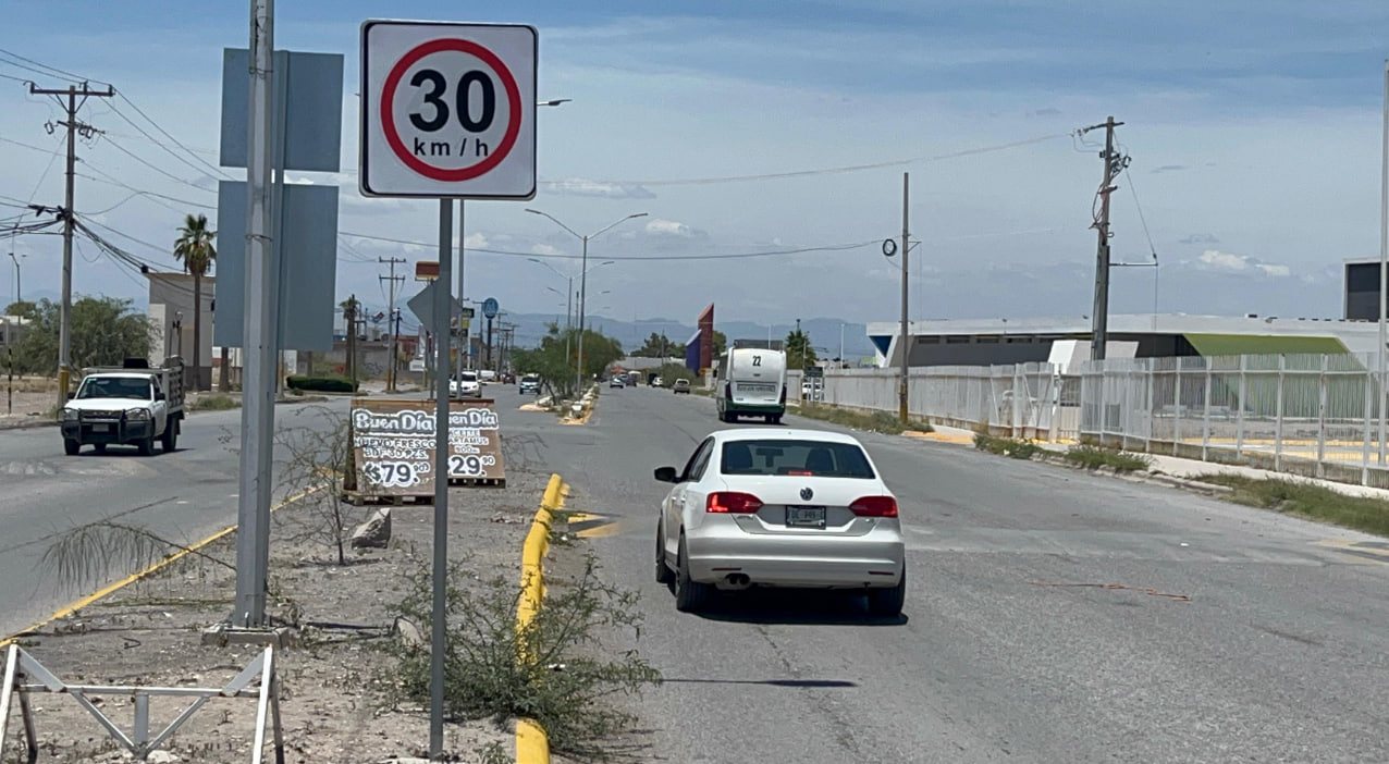 Refuerzan señalización en avenida Juárez tras accidente que cobró una vida
