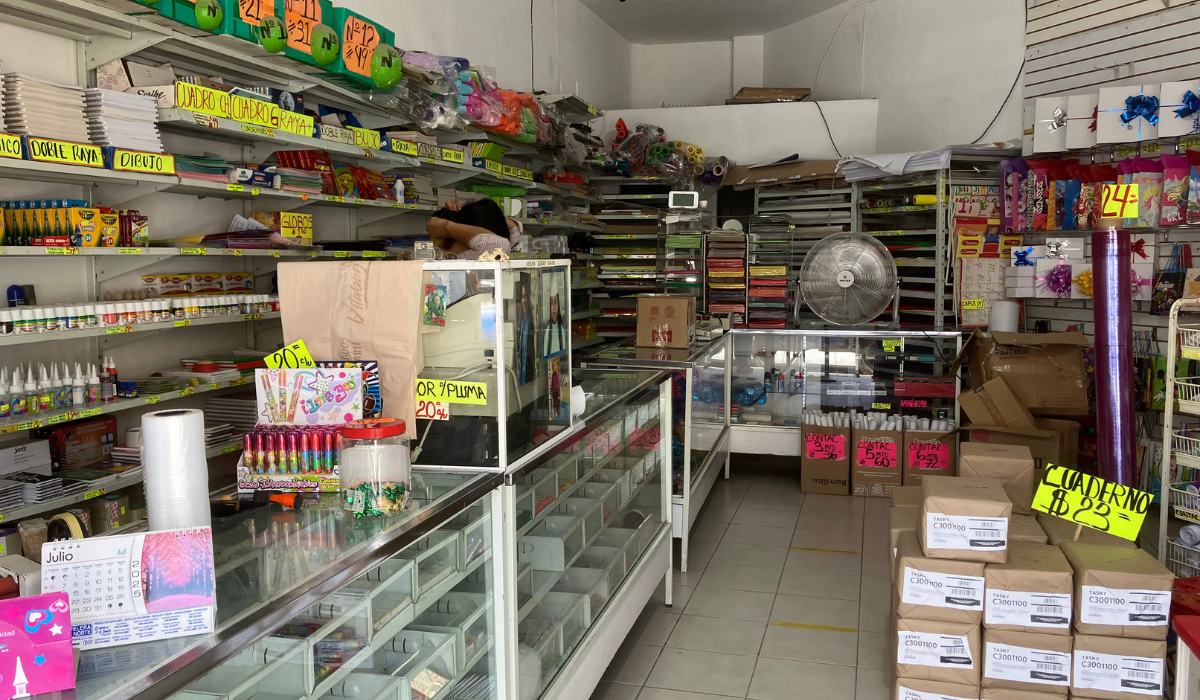 En abonos, comienza la compra de útiles escolares en Francisco I. Madero