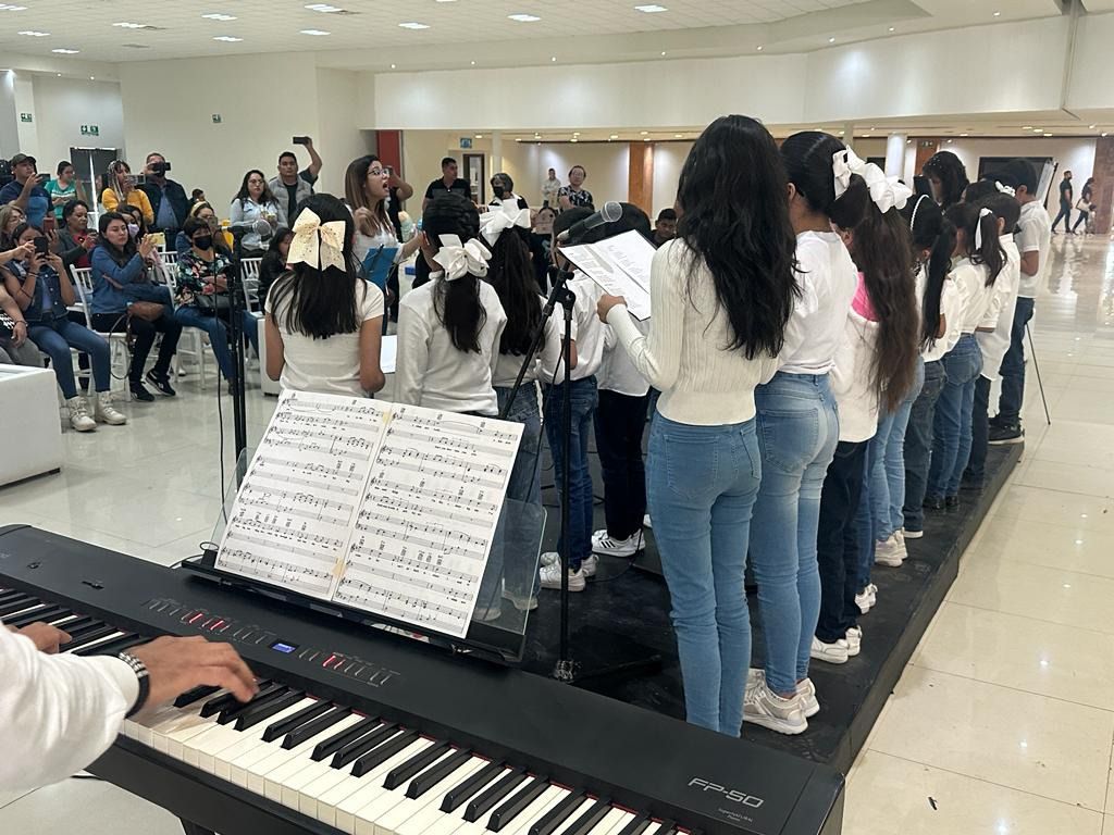 Llamado. La convocatoria está abierta a todo público, sin necesidad de contar
con conocimientos musicales previos.