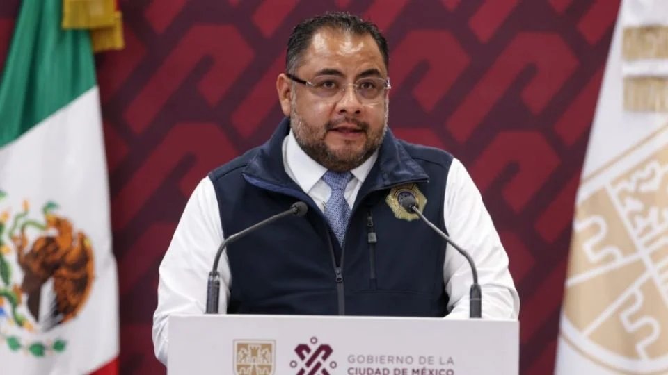 Anuncian a Omar Reyes como nuevo titular de la Unidad de Inteligencia Financiera