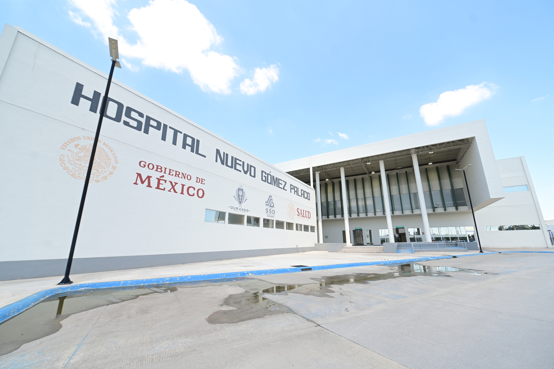 Hieren a hombre con un arma blanca durante un asalto en Gómez Palacio