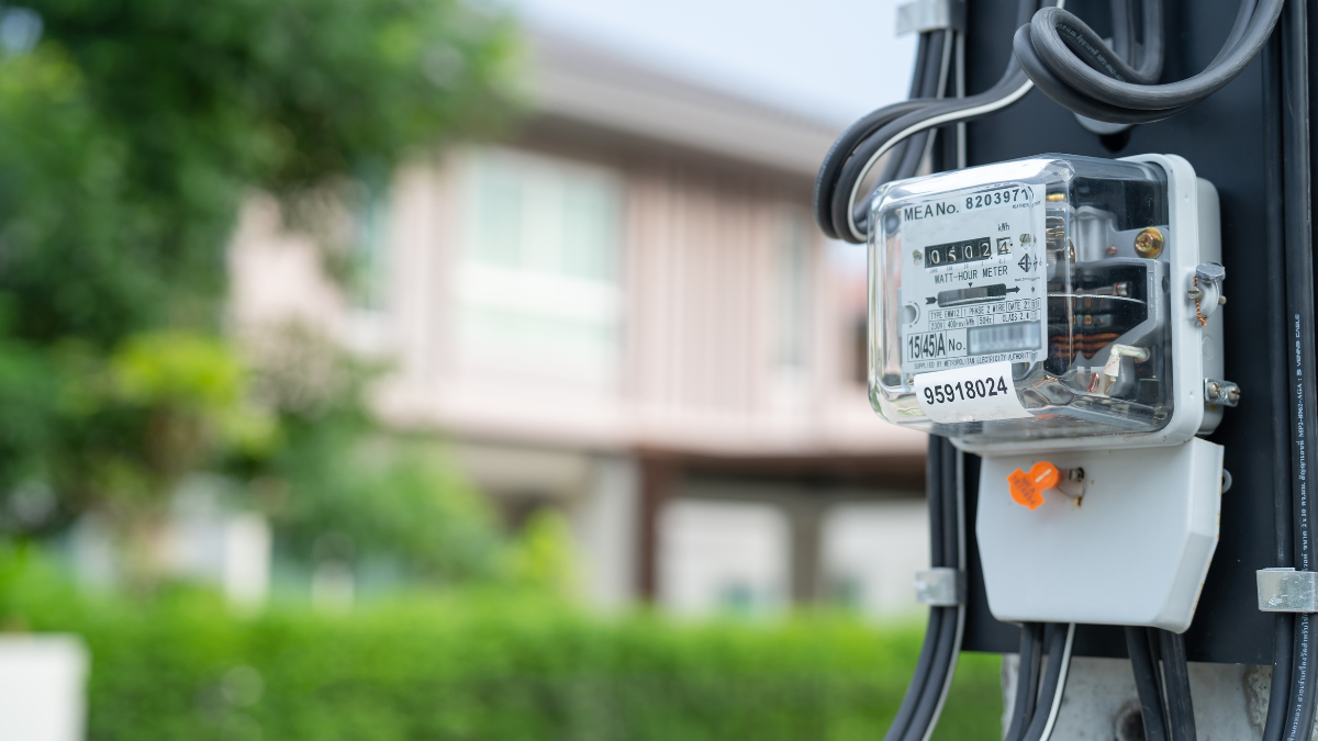 Desconectar aparatos en desuso puede reducir hasta un 10% del consumo total de luz/ Especial