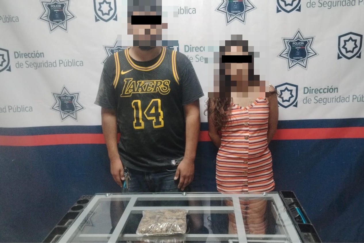 Cae pareja por posesión de narcóticos en calles de la colonia Santiago Ramírez de Torreón
