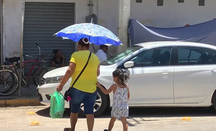 En temporada de calor, Coahuila suma 32 golpes de calor y deshidrataciones