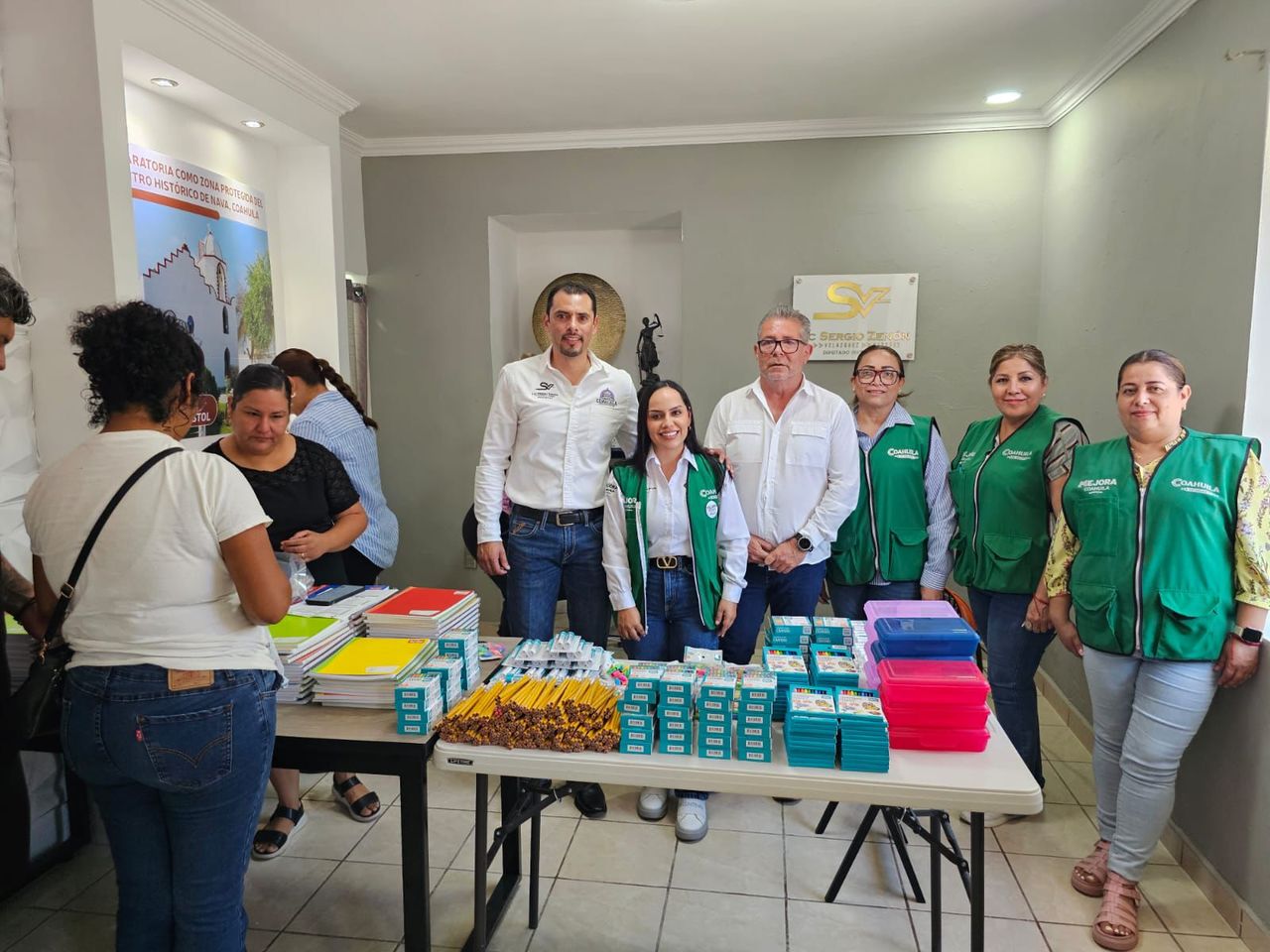 La venta se realiza en la oficina de gestión del diputado. (EL SIGLO DE TORREÓN)