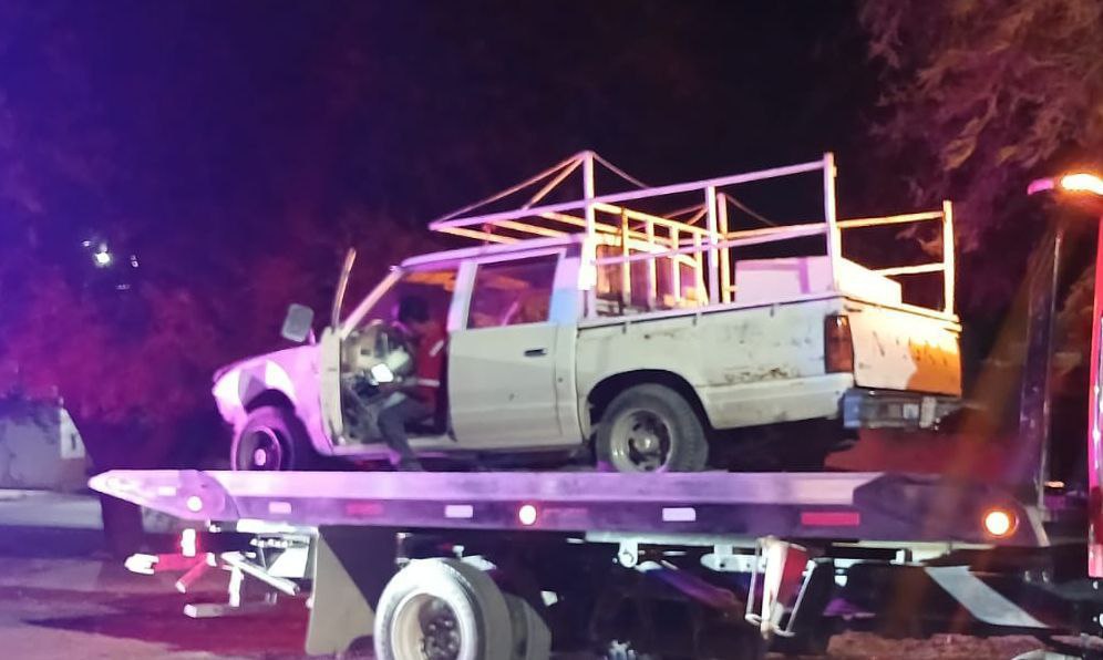 Detienen a presunto ladrón de camioneta tras persecución y choque en Torreón