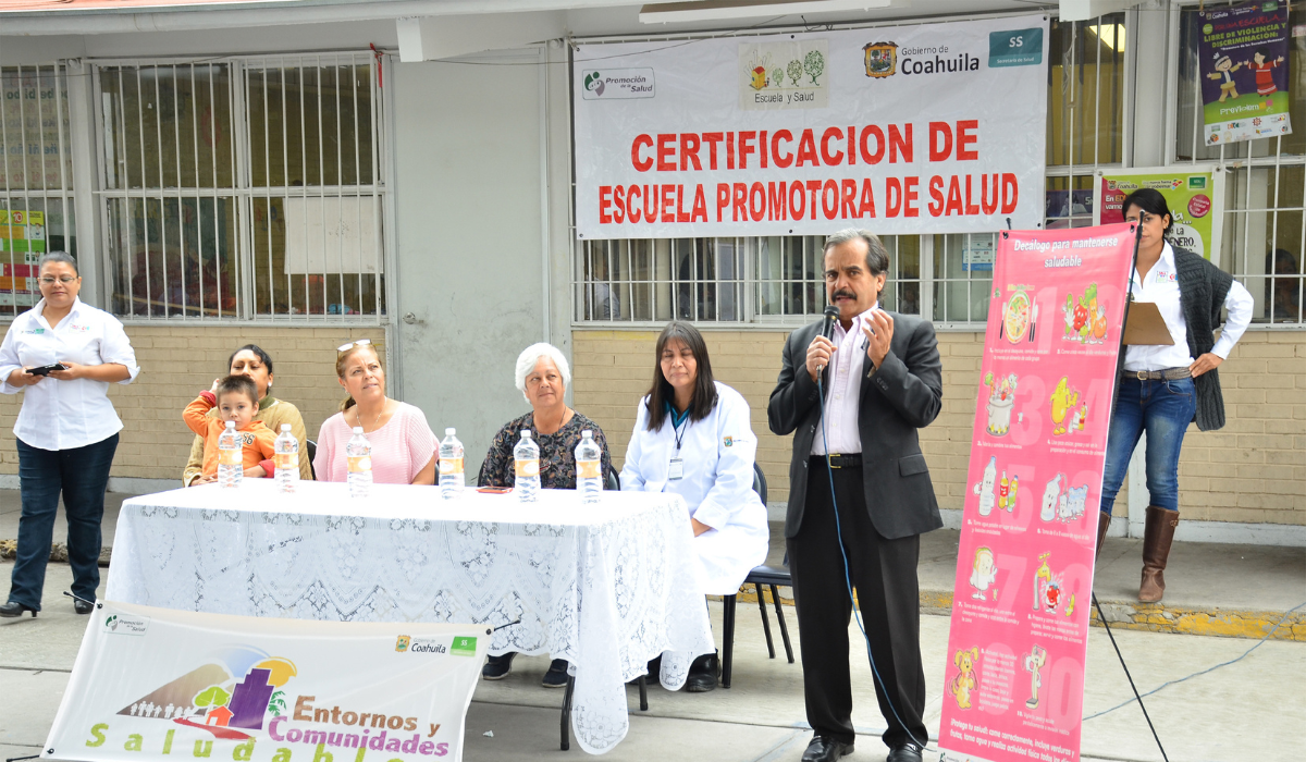 Más de 500 escuelas de Coahuila fueron reportadas por incumplir con vida saludable