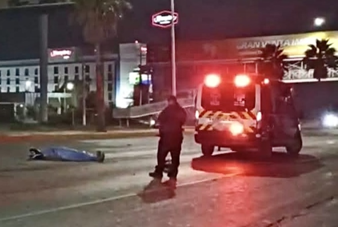Muere motociclista tras impactarse contra un camión en Saltillo
