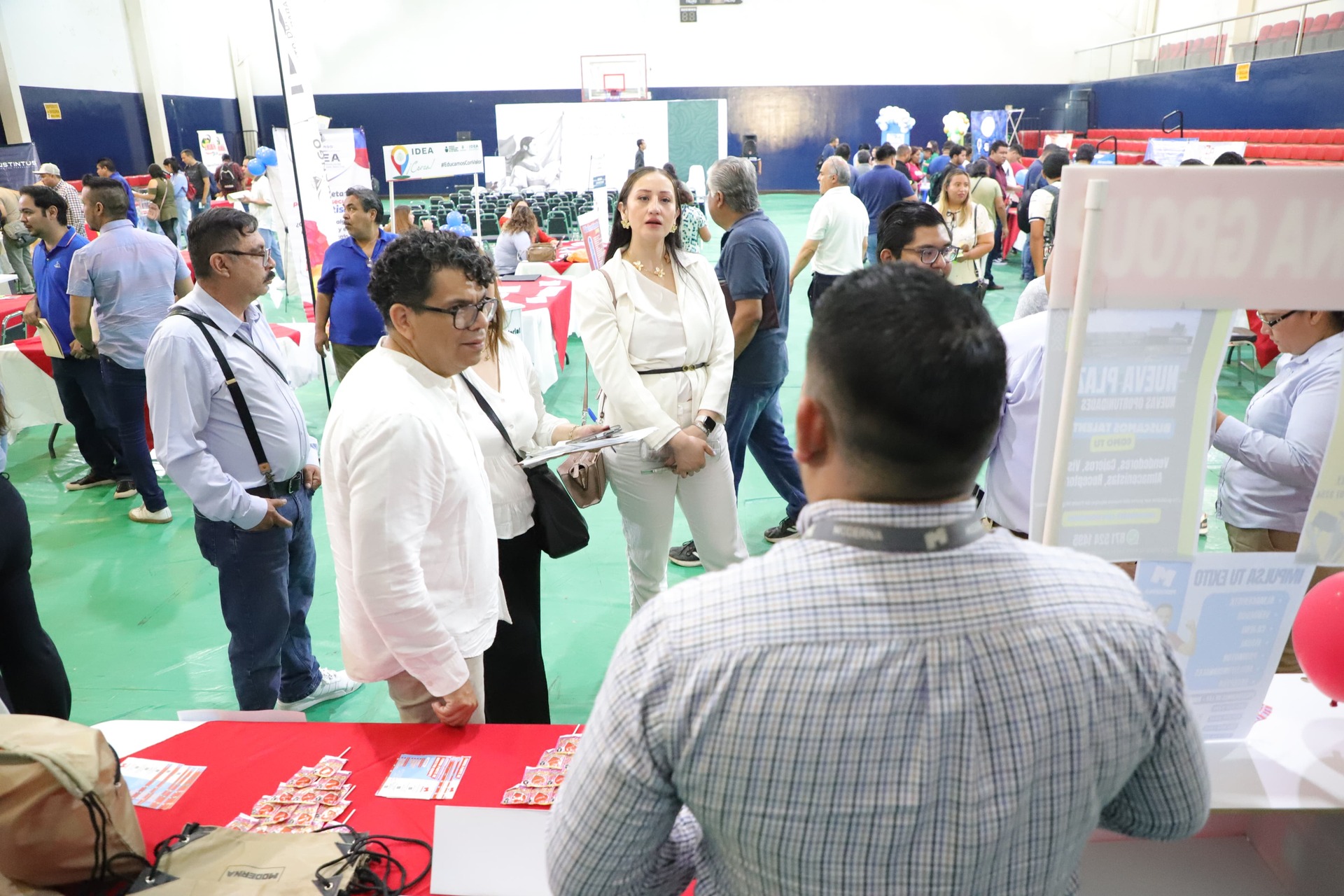 México presenta brecha laboral entre lo que buscan los jóvenes y lo que las empresas ofrecen
