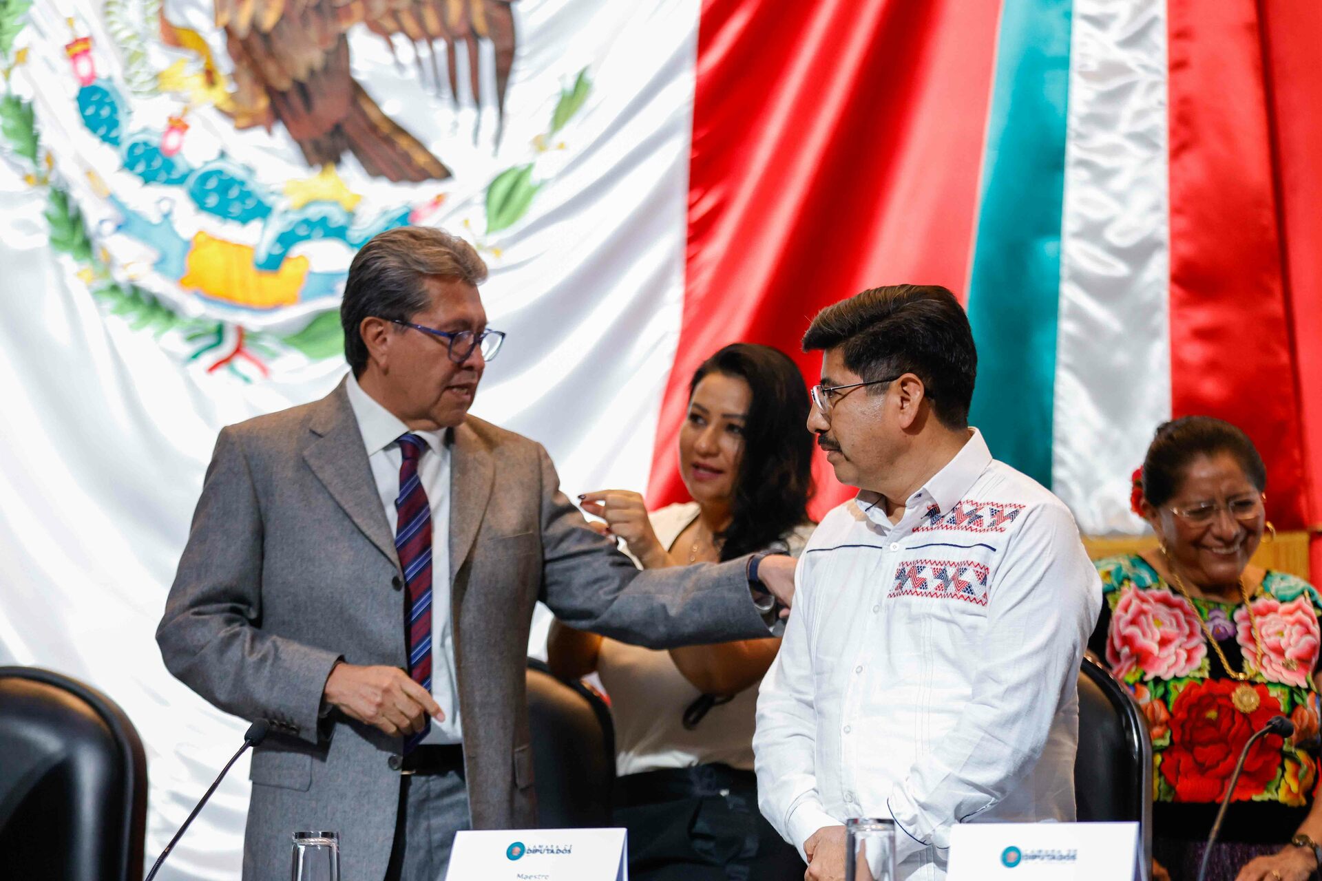 Yo les diría fue amigable: Monreal sobre trato a futuro ministro presidente Hugo Aguilar | Video