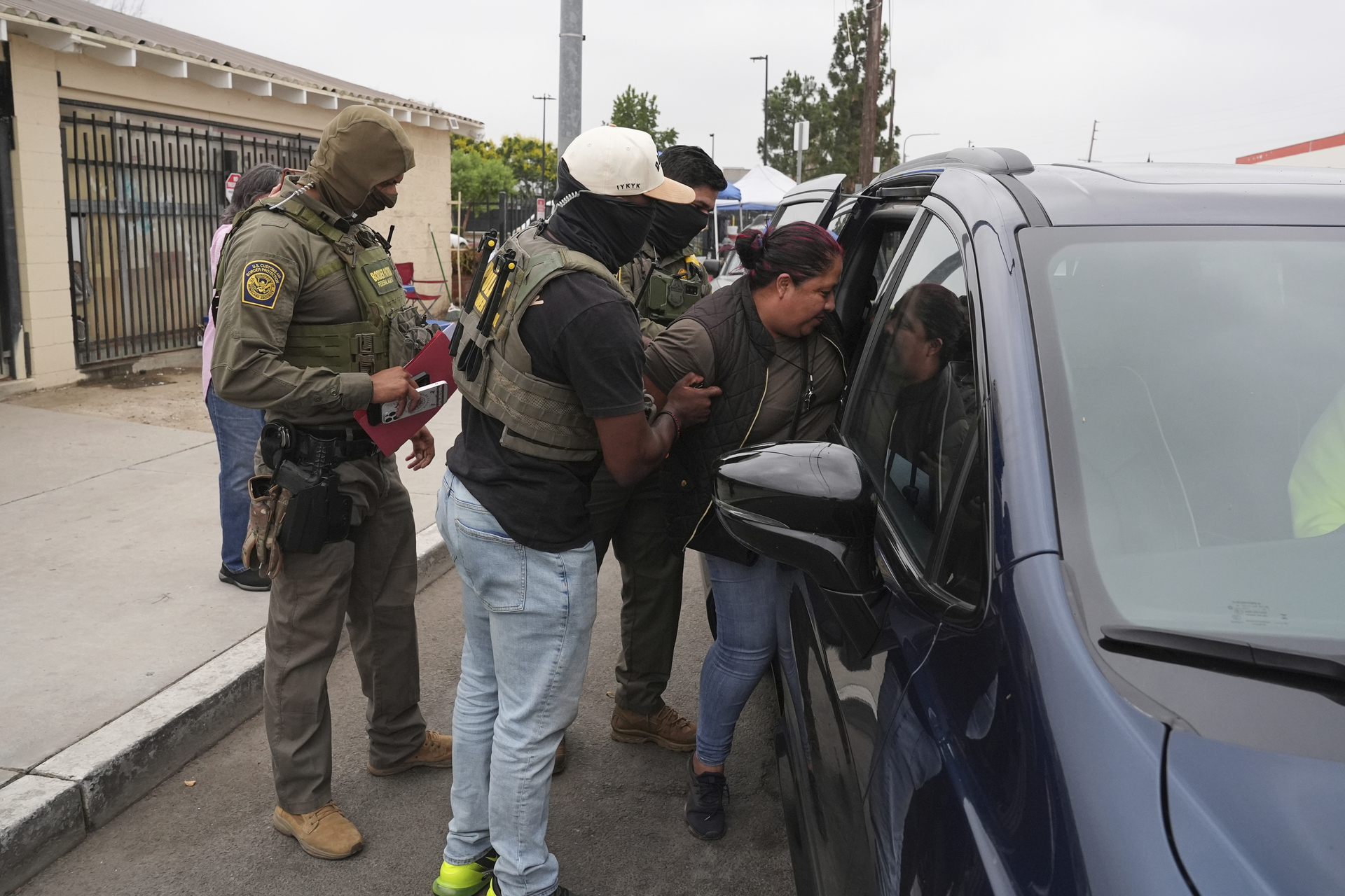Patrulla Fronteriza detiene a trabajadores en Los Ángeles