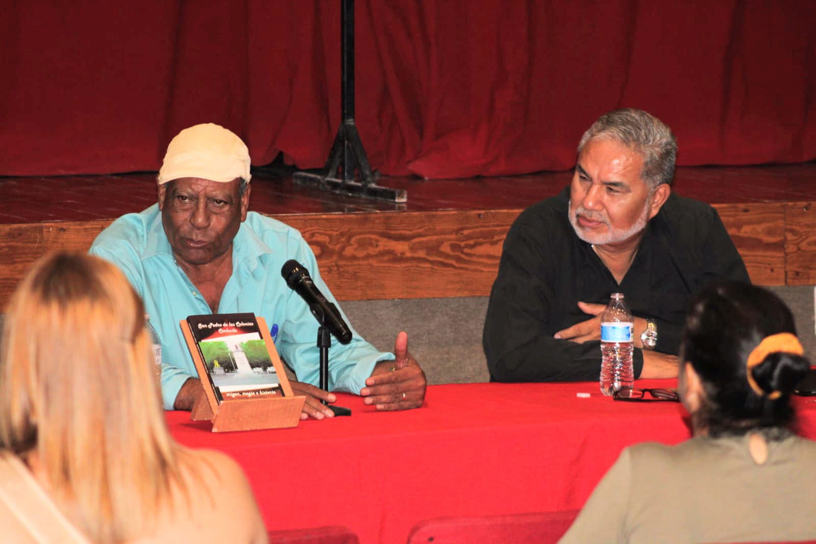 Presentan libro sobre la historia de San Pedro de Francisco Barboza Muñiz
