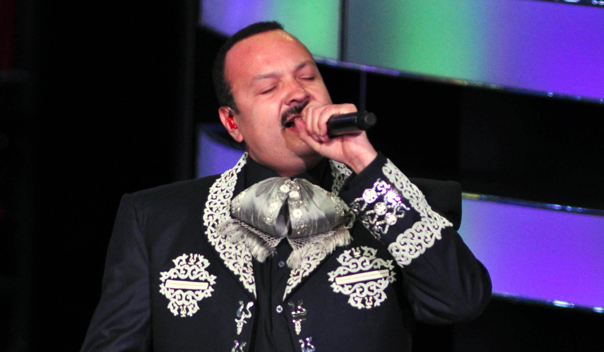 Pepe Aguilar responde al hate tras entrevista polémica de Nodal