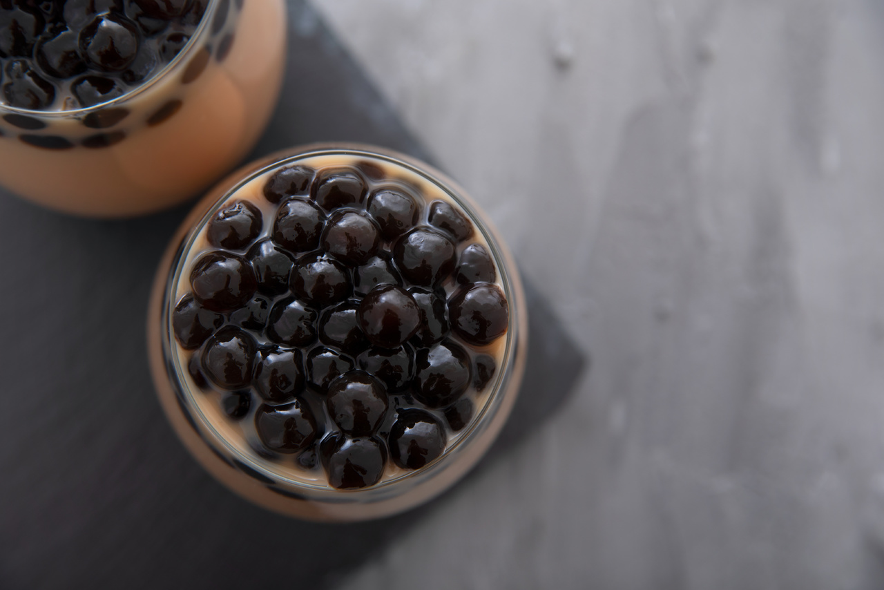 Las perlas de tapioca no solo son deliciosas, también aportan calcio, hierro y son libres de gluten, siempre y cuando se consuman con moderación.