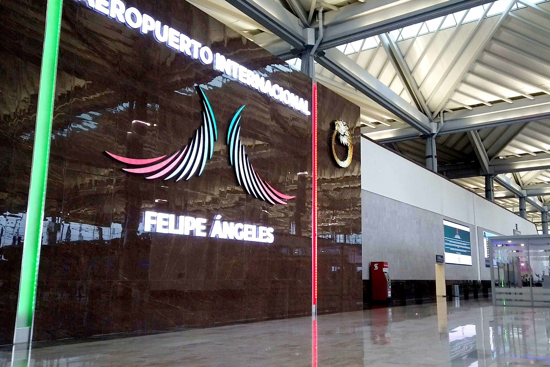 Desarticulan contrabando de drogas en Aeropuerto Internacional Felipe Ángeles