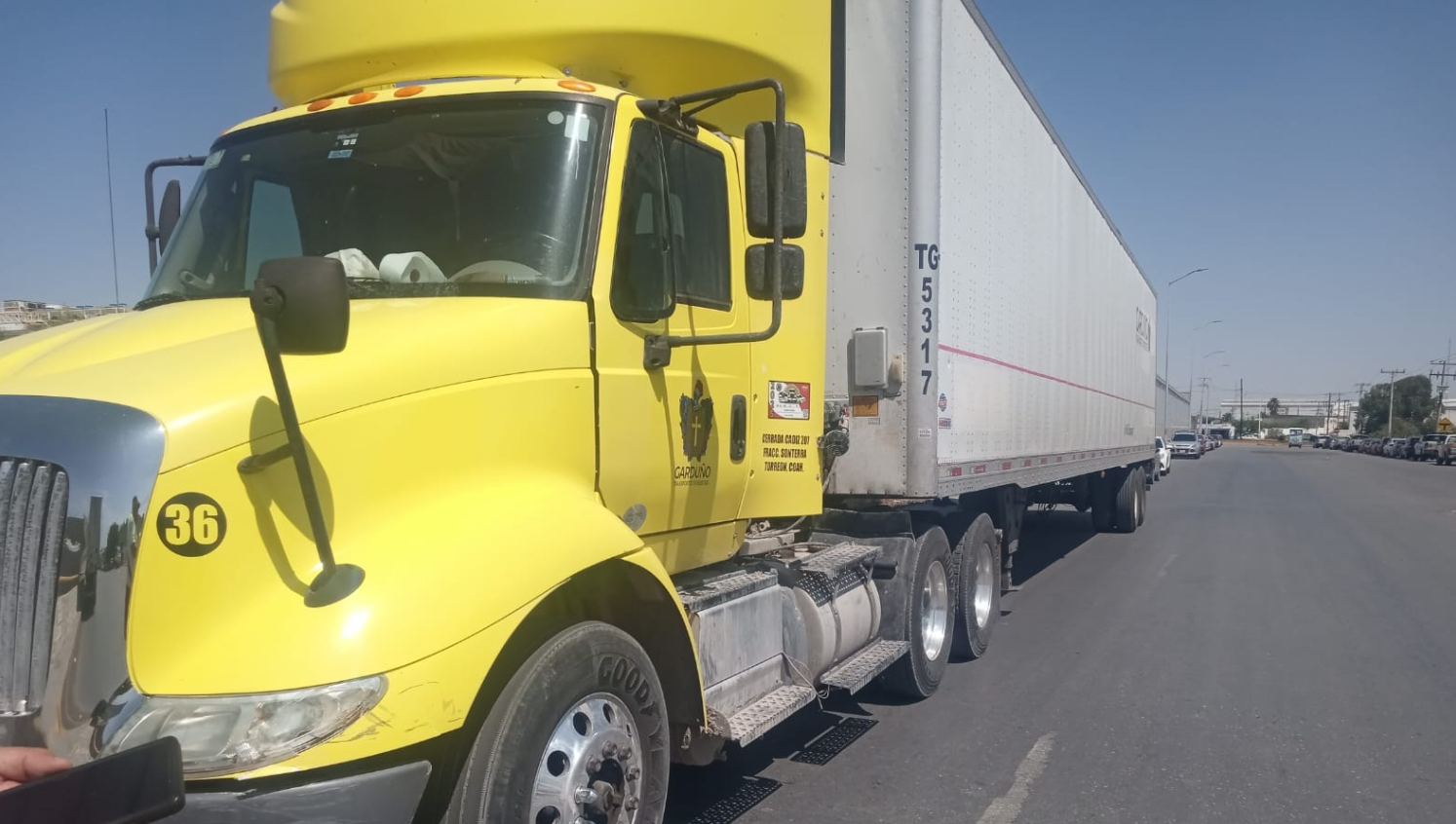 Tráiler provoca accidente en el Parque Industrial de Gómez Palacio