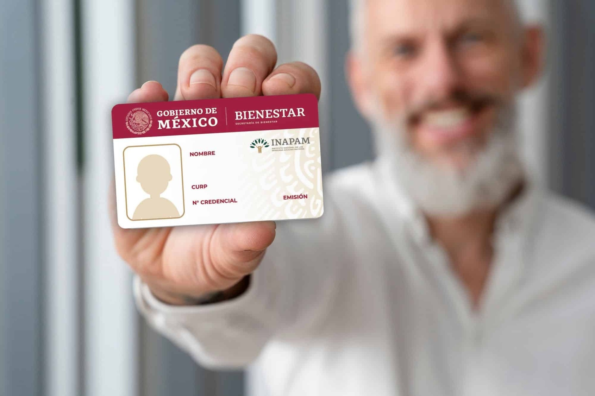 Adultos mayores con credencial INAPAM acceden a descuentos/ Especial