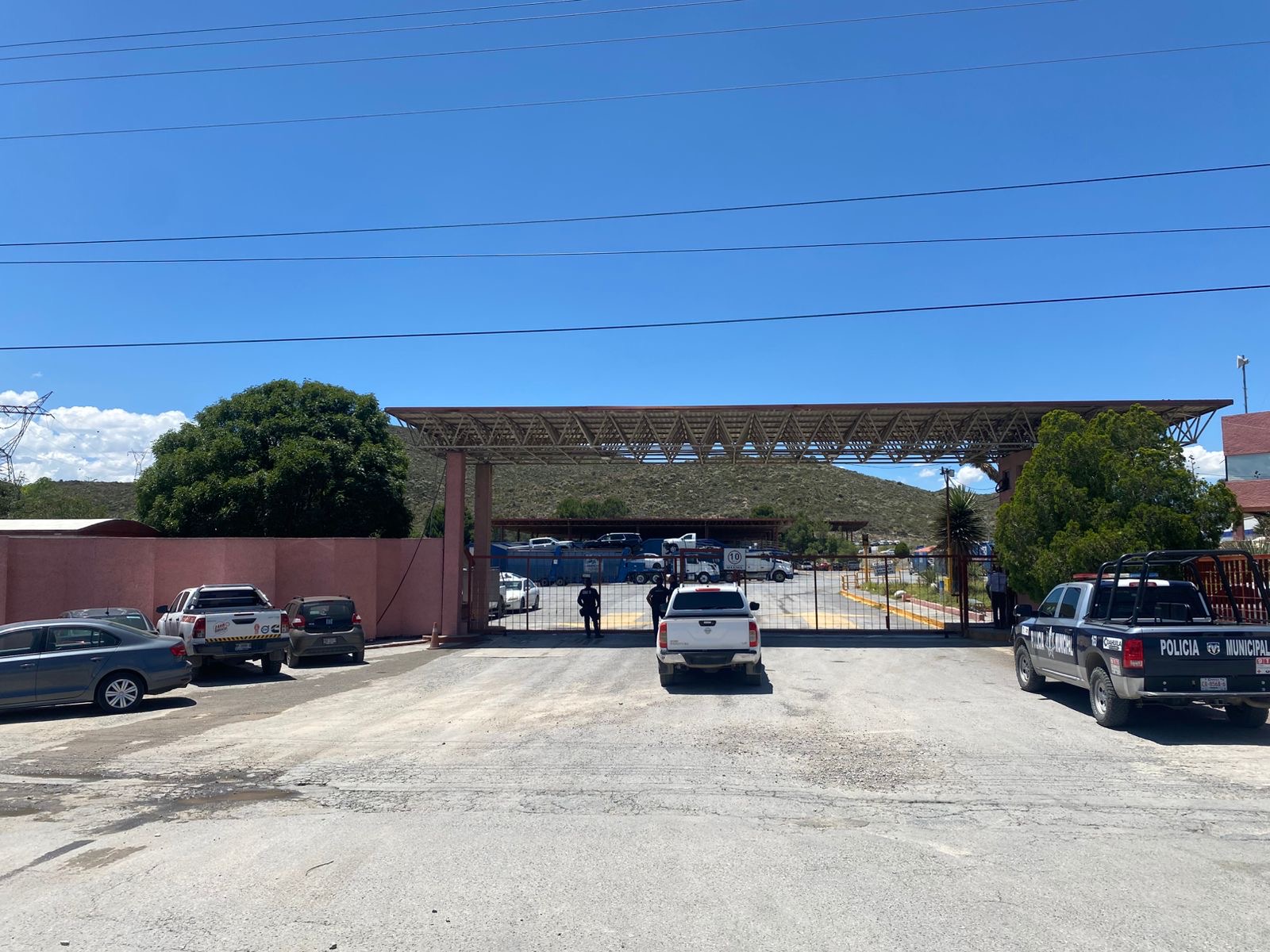 Hombre muere tras ser aplastado entre dos nodrizas