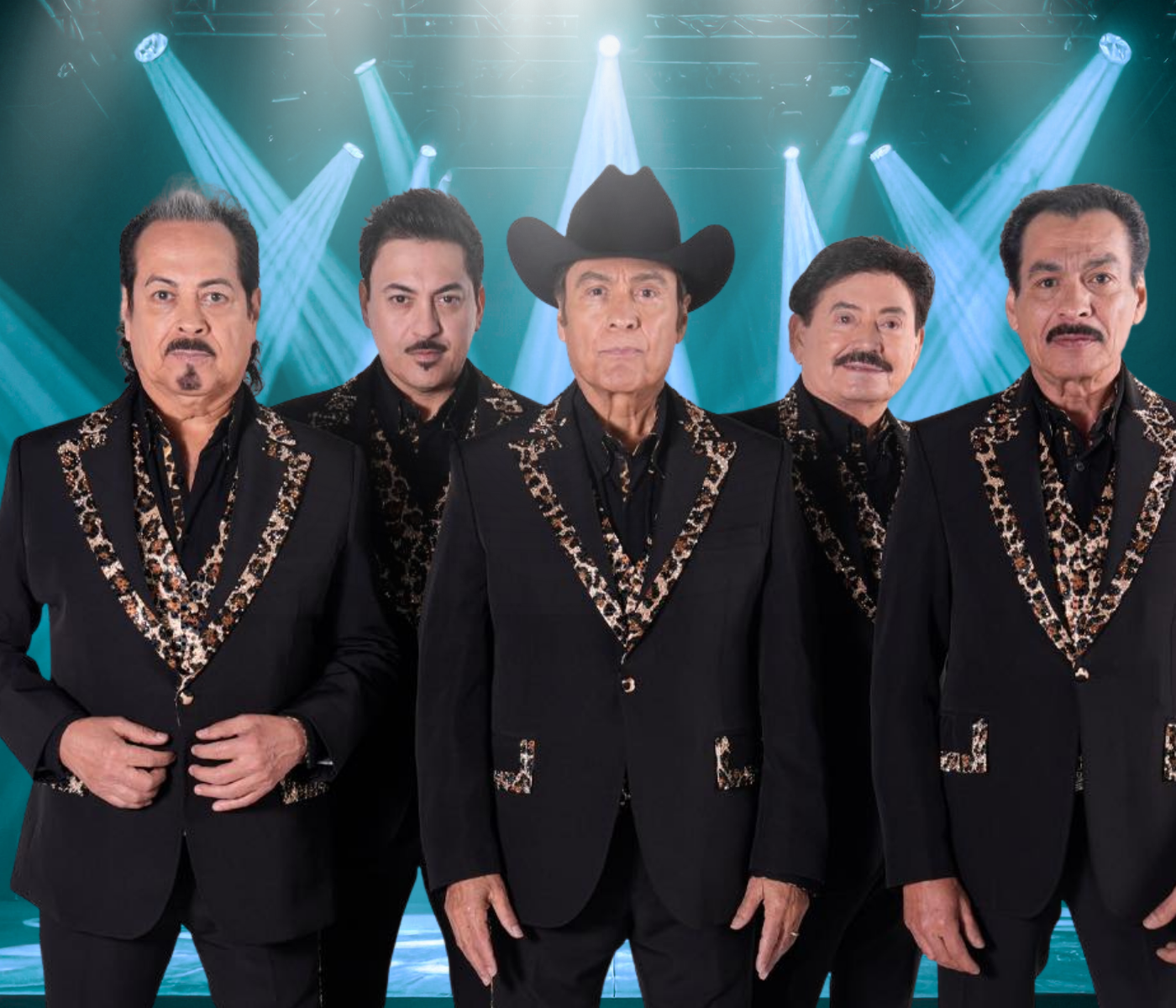 La caída del vocalista de Los Tigres del Norte se ha vuelto viral por el profesionalismo del cantante. [Especial]