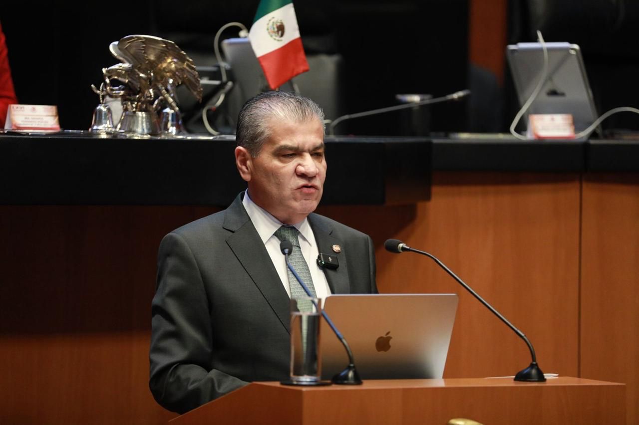 Presenta Miguel Riquelme informe de actividades en el Senado