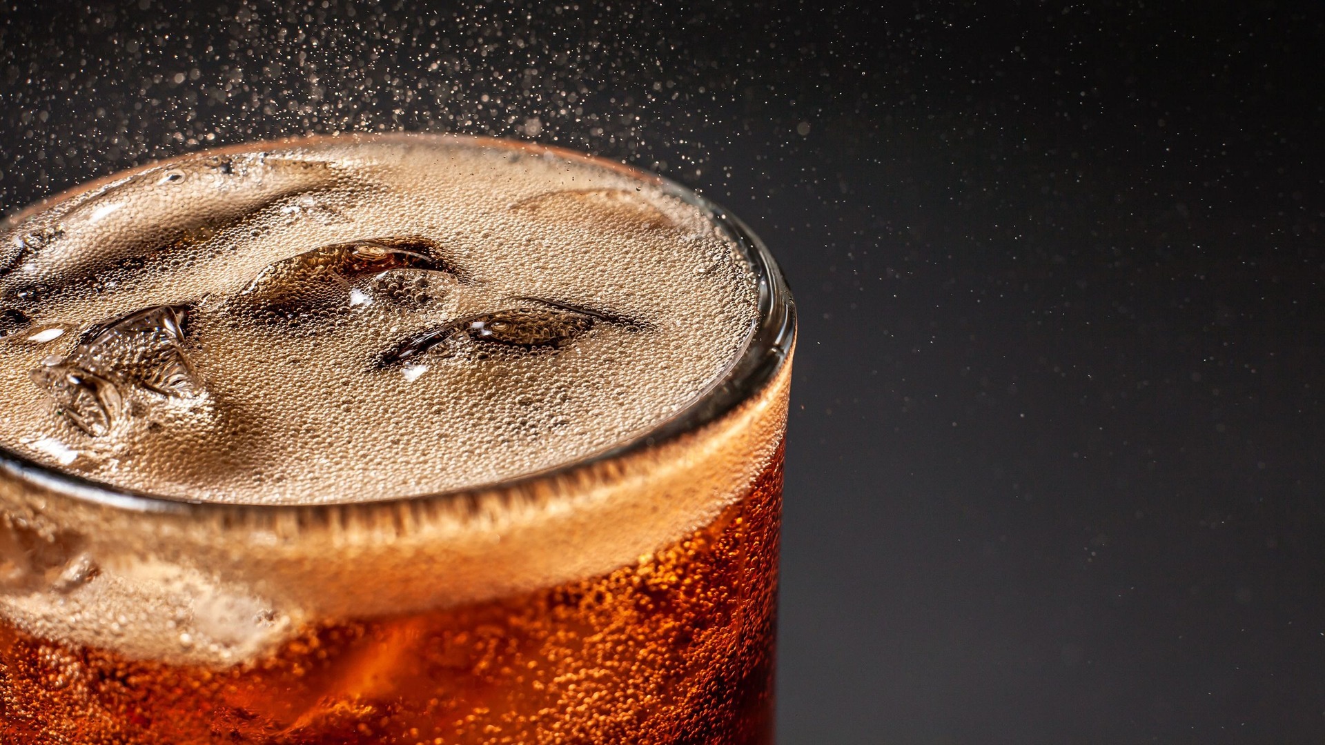 Un estudio reveló que los refrescos light, lejos de ayudar a bajar de peso, podrían aumentar la sensación de hambre/ Especial