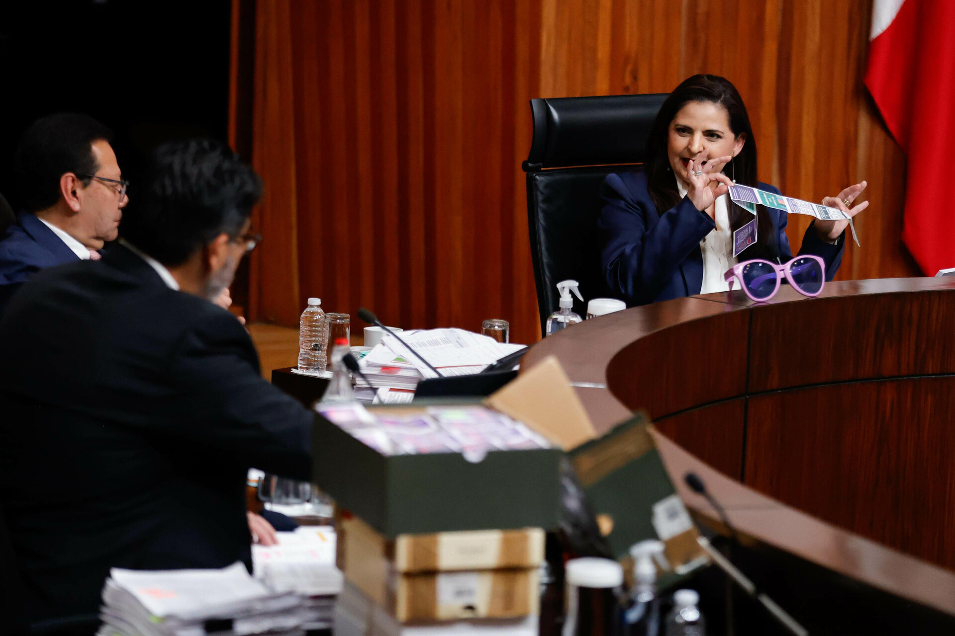 Avalan nueva Corte en Tribunal Electoral; acordeones son reducidos a 'especulación'