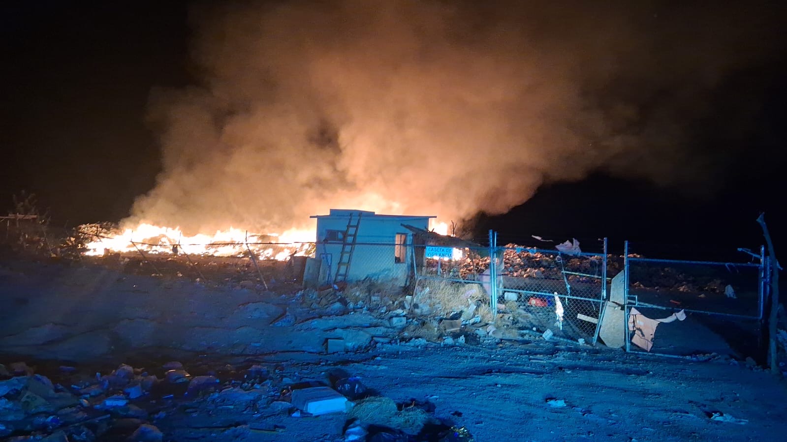 Se incendia Relleno Sanitario en Viesca, alcalde denuncia que los siniestros son provocados