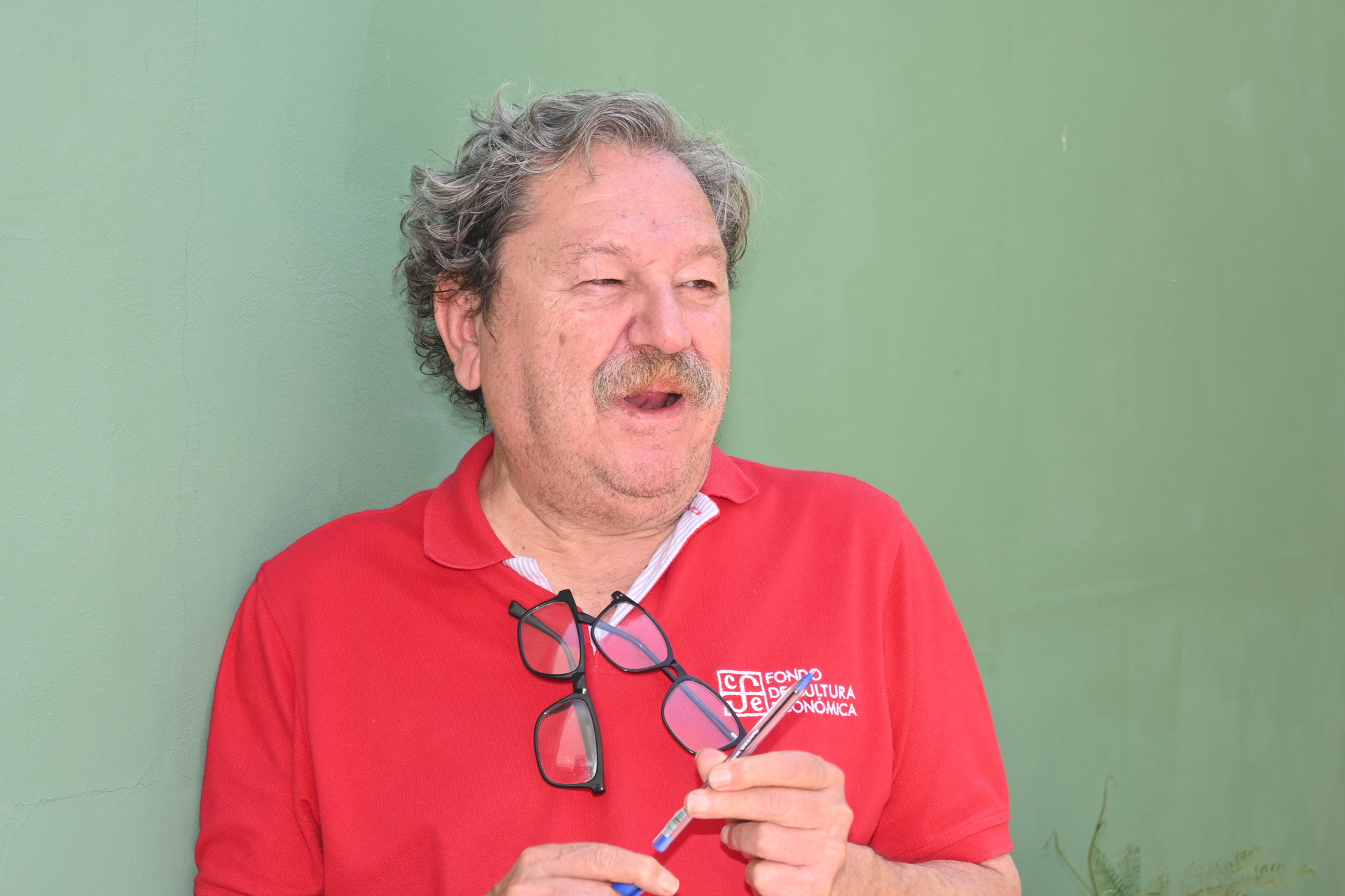 Paco Ignacio Taibo II responde tras 'tiradero' de libros en Estados Unidos