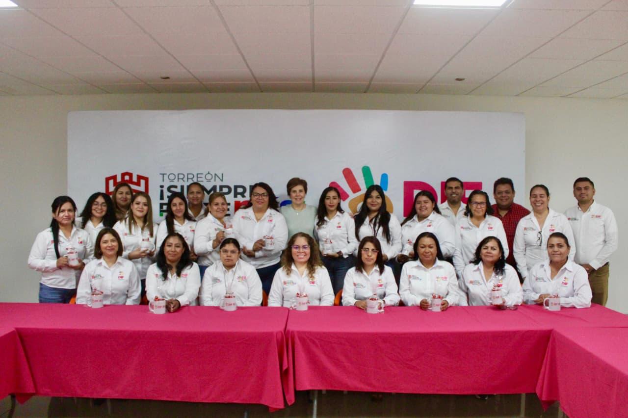 Reconocen labor de los trabajadores sociales en su día