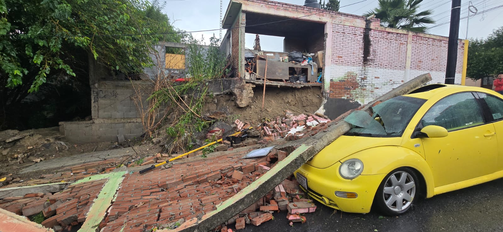 Fuertes lluvias dejan afectaciones en Saltillo