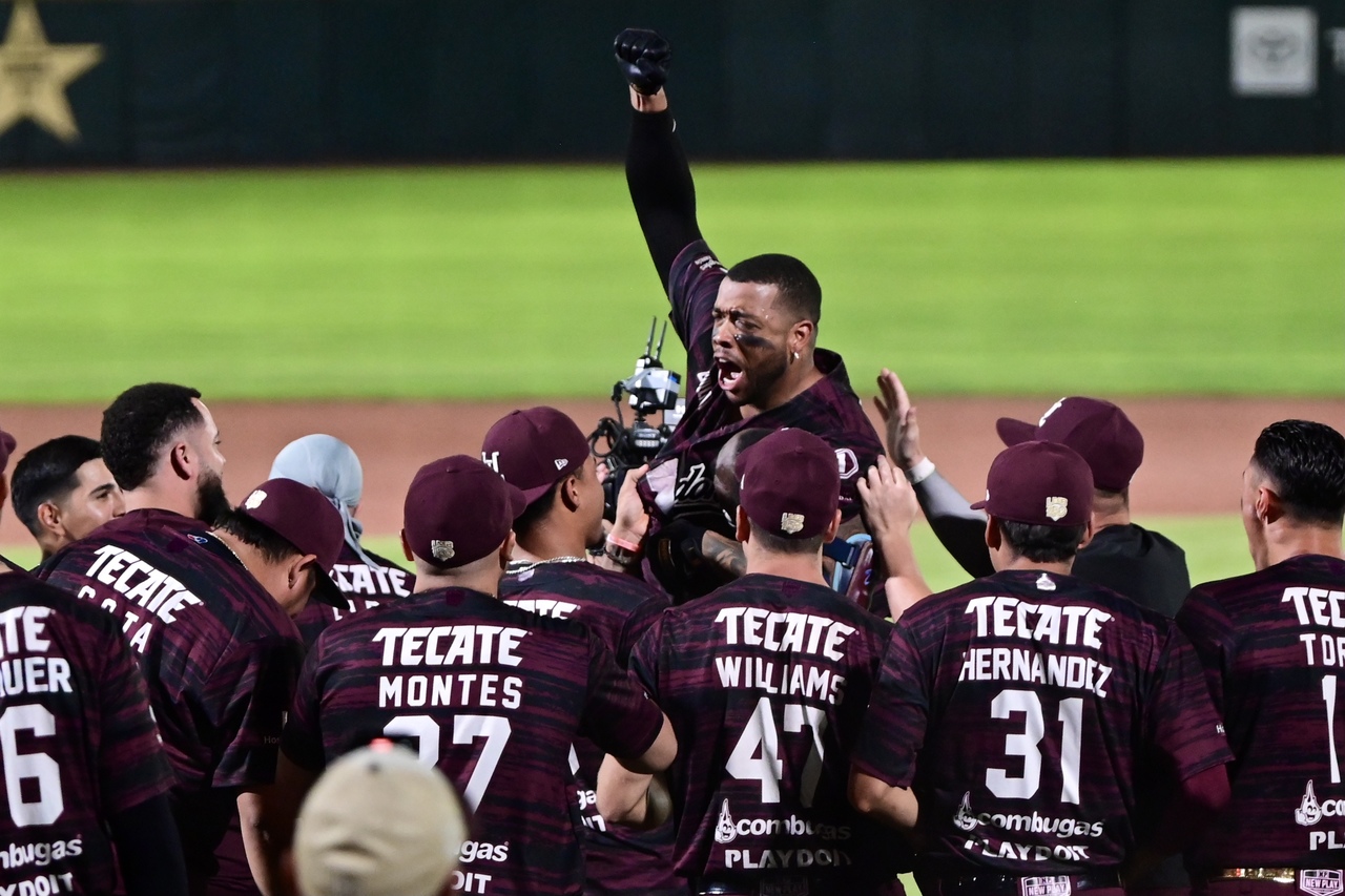 Con Jonathan Villar a bordo, un 'tablazo' de Hendrick Clementina dejó tendidos en el terreno de juego a los Charros de Jalisco y forzó el séptimo juego para los Algodoneros del Unión Laguna.